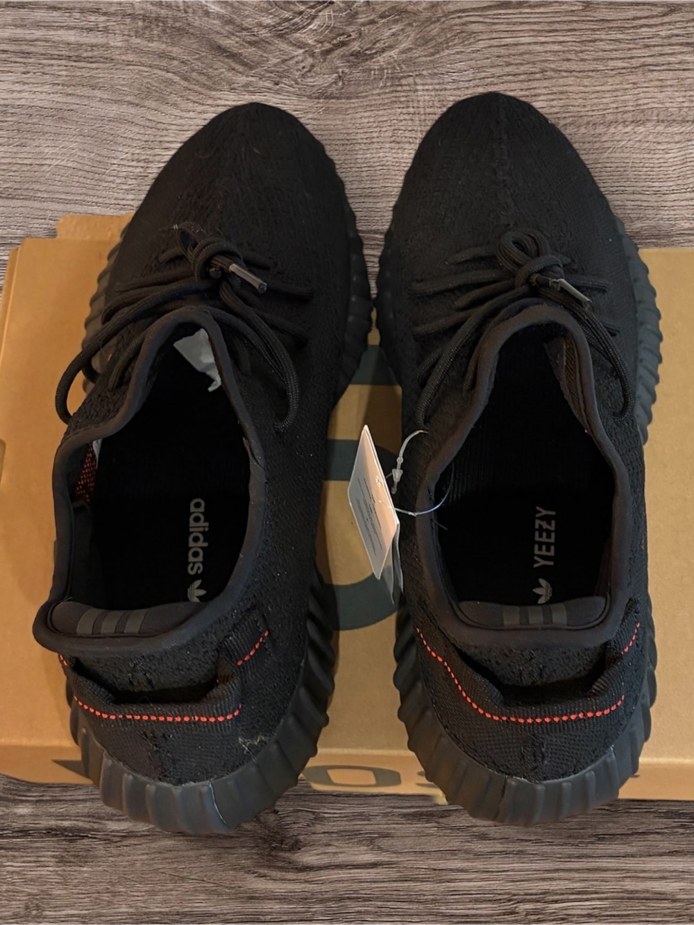 Adidas Yeezy Boost 350 v2 "Bred" - Size 11 - Picture 4 of 6